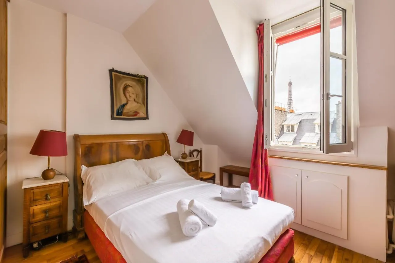 Veeve - Views To The Eighth Apartment Paris
