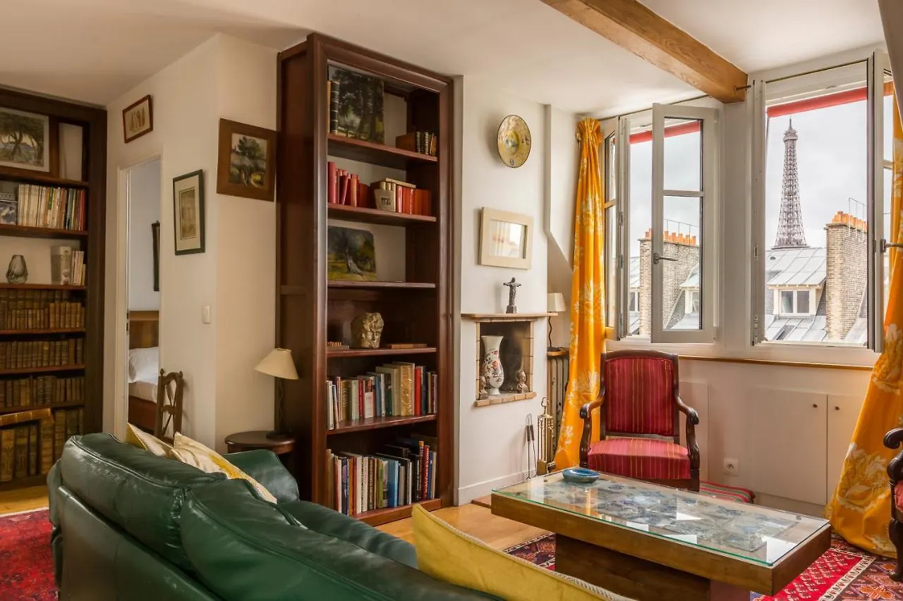 Veeve - Views To The Eighth Apartment Paris France